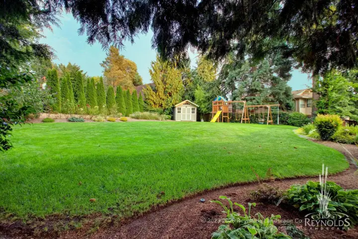 rl web portfolio gardens wede lawn