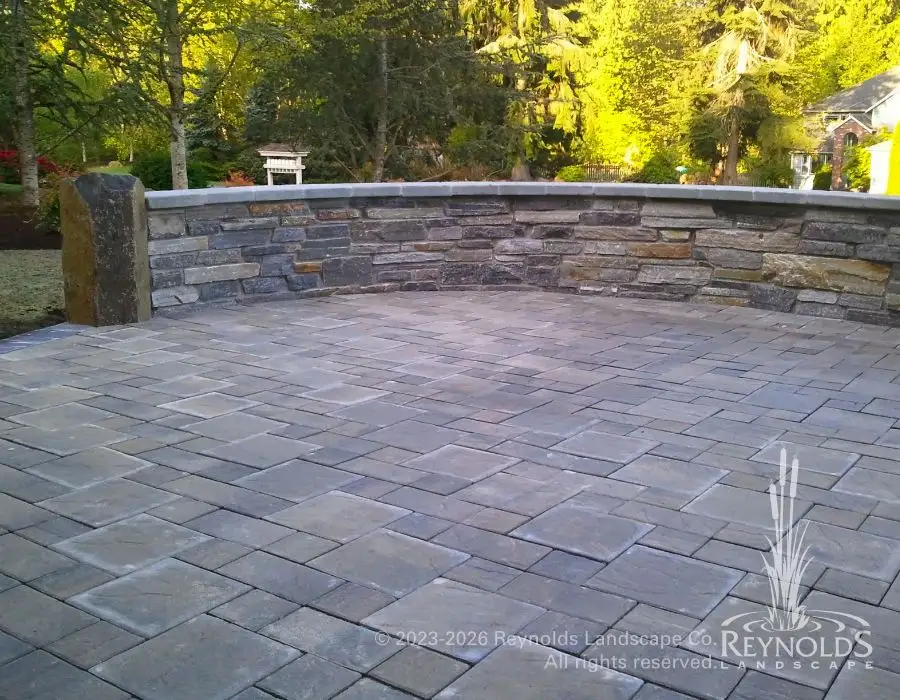 rl web portfolio wall morr wall with boulder pillar