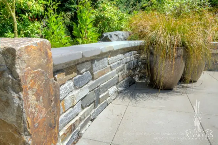 rl web portfolio wall oliv patio wall11